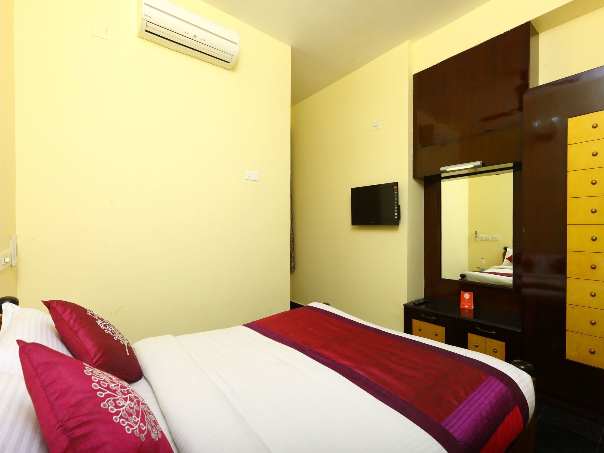 Oyo 10630 Hotel Nano Turf Madurai Exterior foto